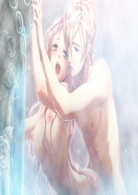 女孩洗澡时浴屏爆裂